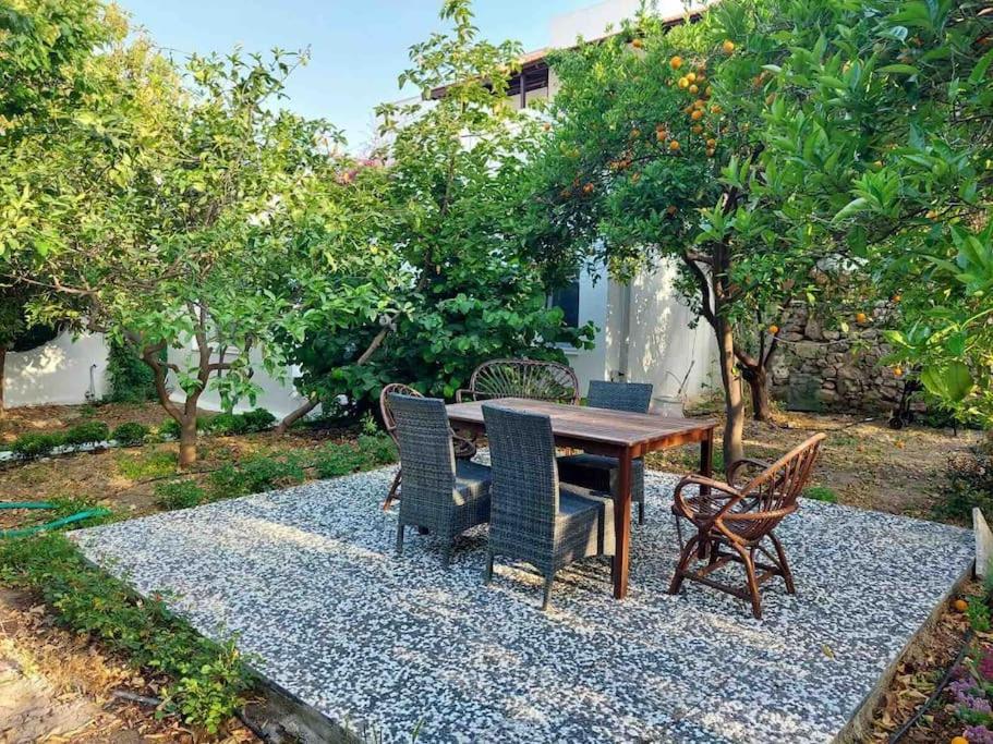 Mel'S Garden House In The Heart Of The City Bodrum Exterior foto